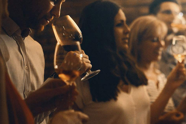 1532741950905630.jpg 酒局派對(duì).jpg